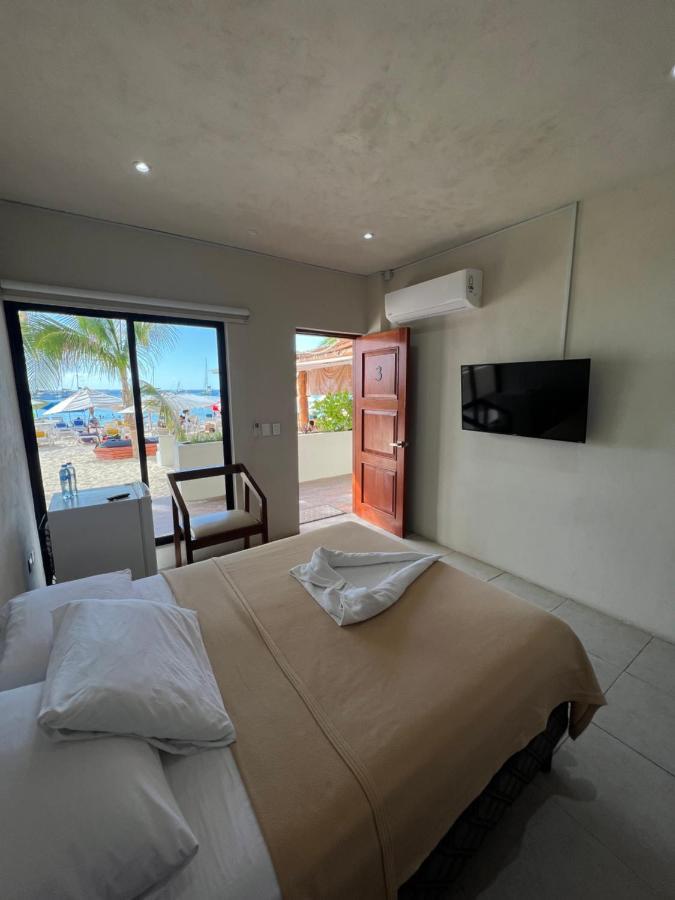 Cuxos Hotel Beachfront Исла-Мухерес Экстерьер фото