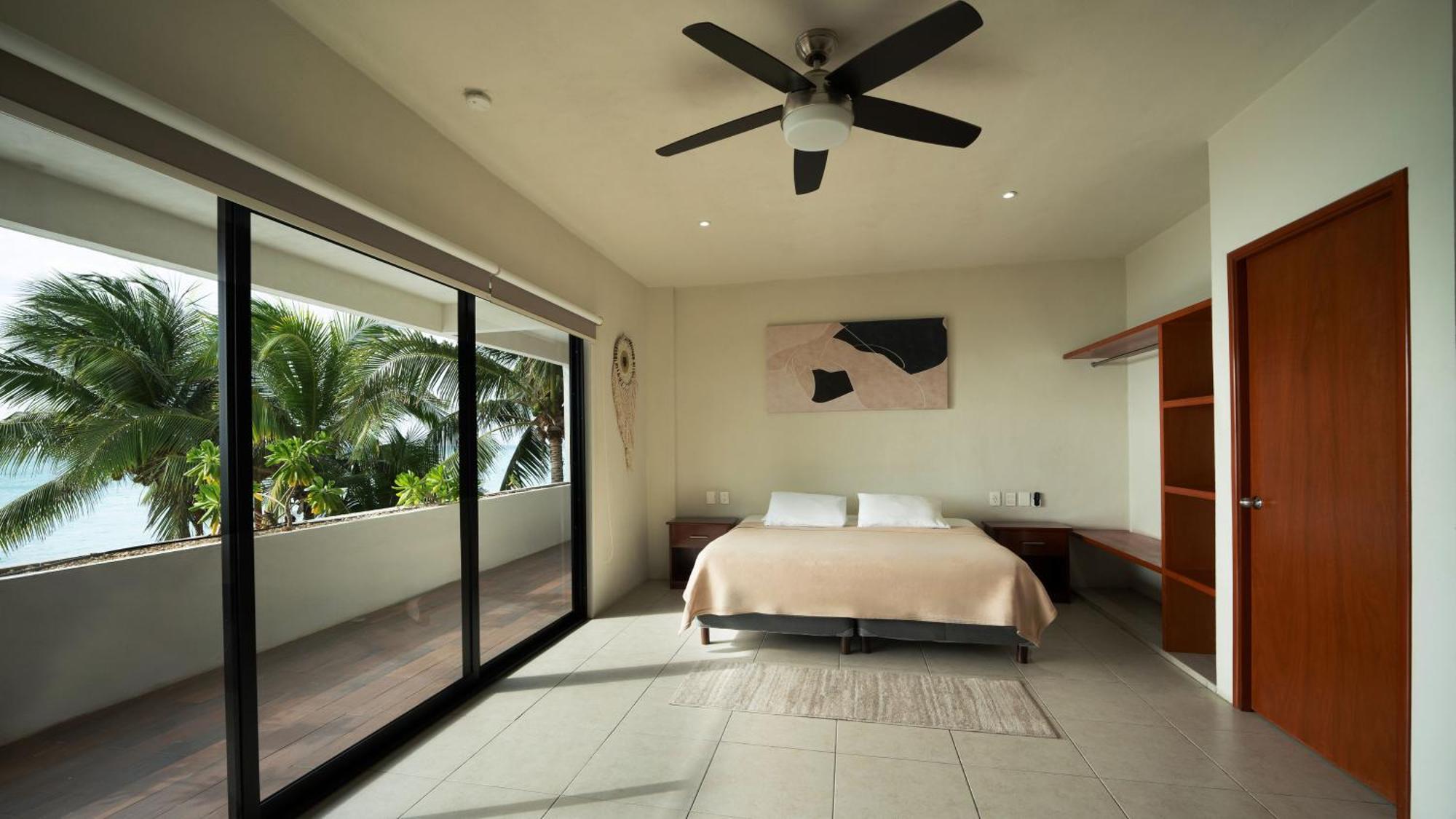 Cuxos Hotel Beachfront Исла-Мухерес Экстерьер фото